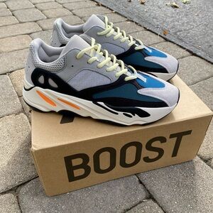 Adidas Yeezy Boost 700 Waverunner